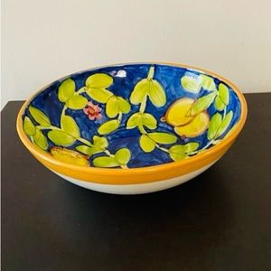 Vintage Bowl hand painted Italian inspired by Tuscan ceramics. Yapacunchi.